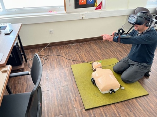 آموزشی مبتنی بر شبیه ساز احیای قلبی-ریوی و انتوباسیون 