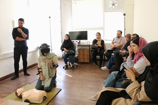  آموزش CPR به دسته دوم دستیاران روانپزشکی از بیمارستان روزبه در مرکز شبیه سازی دانشگاه 