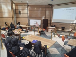 برگزاری هفتمین جلسه از دوره آموزشی «نورا (نوآوران رهبری آینده)» در مرکز مطالعات و توسعه آموزش دانشگاه تاریخ ۷ بهمن ماه ۱۴۰۴